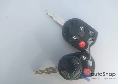 2009 Lincoln Mks z USA, uszkodzony, nr VIN 1LNHM93R39G624817